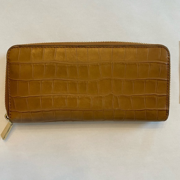 Michael Kors Wallet - Picture 4 of 4